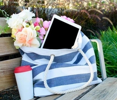 Wholesale tote bags with logo